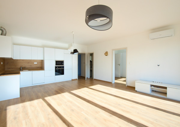 Predaj 5 izbový rodinný dom Chrenová - Nitra