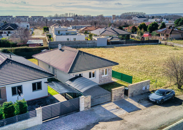 Predaj 5 izbový rodinný dom Chrenová - Nitra