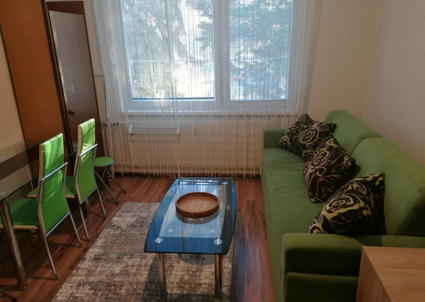 Prenájom zariadená garsónka, Chrenová