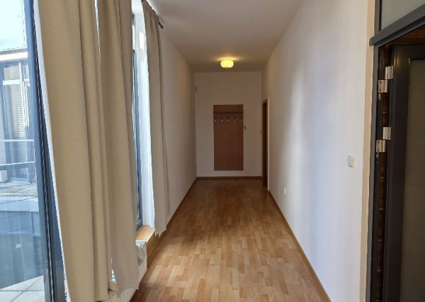 Prenájom kancelárske priestory, 110m2, parkovacie miesto, úplne centrum mesta.