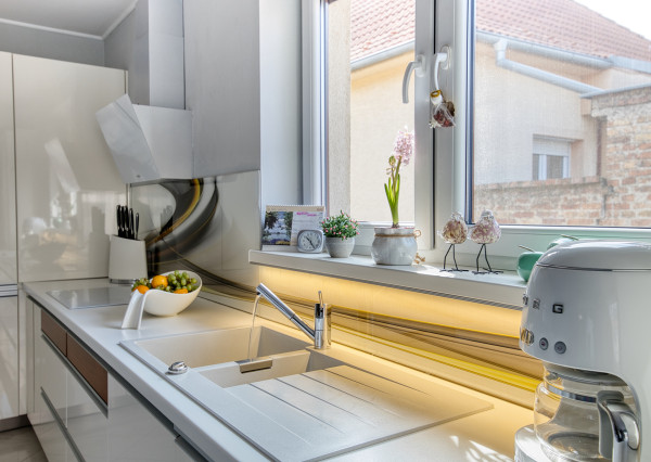 Predaj 4 izbový RD Senec, úplné centrum, bazén, EXKLUZÍVNE!