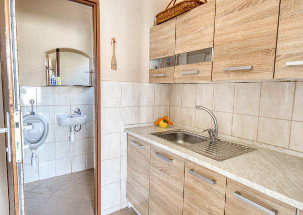 Predaj 4 izbový RD Senec, úplné centrum, bazén, EXKLUZÍVNE!