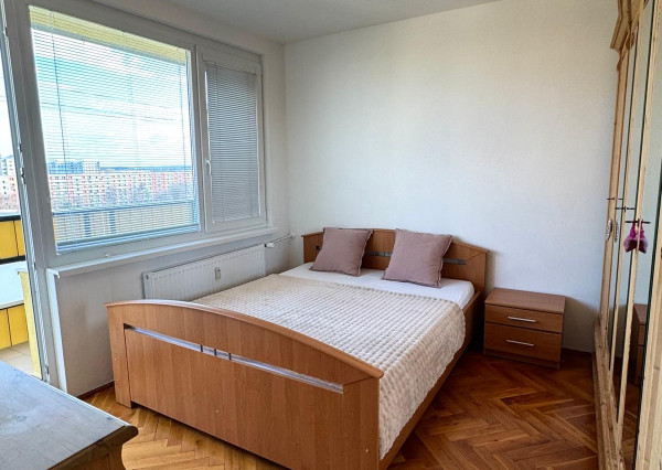 Predaj 2izbový byt Chrenová, ul.Kozmonautov, 2 balkóny EXKLUZÍVNE!