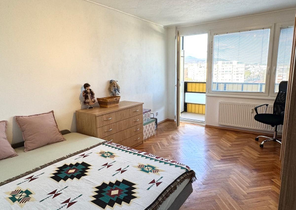 Predaj 2izbový byt Chrenová, ul.Kozmonautov, 2 balkóny EXKLUZÍVNE!