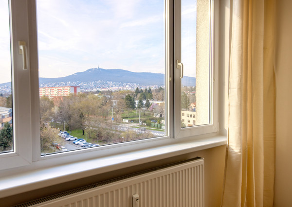 Predaj 3 izbový byt, balkón, Chrenová, kompl.rekonštrukcia