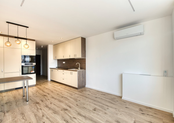 Predaj 3 izbový byt, balkón, Chrenová, kompl.rekonštrukcia