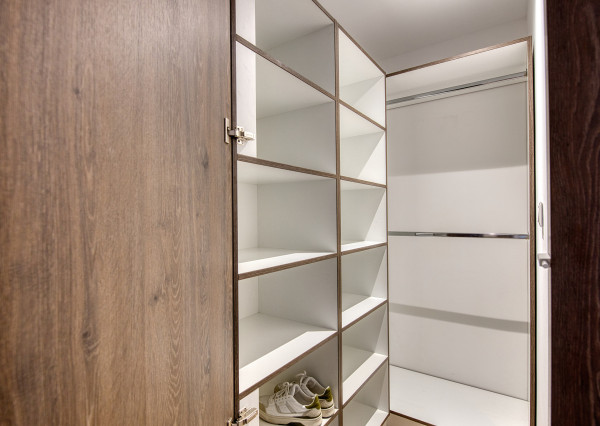 Predaj 3 izbový byt, balkón, Chrenová, kompl.rekonštrukcia