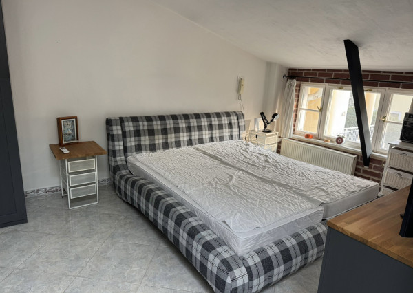 Prenájom jedinečný 3 izbový byt - loft v centre Nitry, 96m2