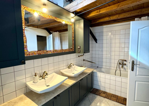 Prenájom jedinečný 3 izbový byt - loft v centre Nitry, 96m2