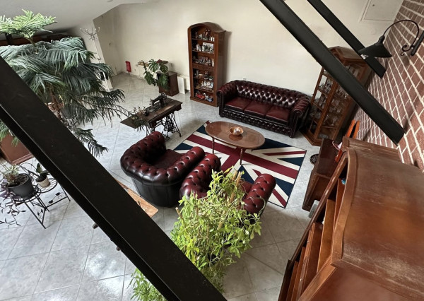 Prenájom jedinečný 3 izbový byt - loft v centre Nitry, 96m2