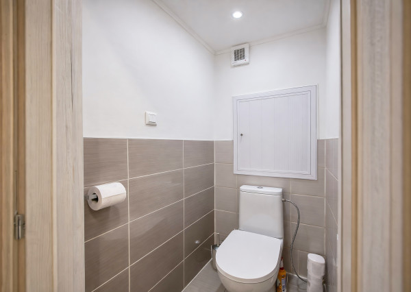 Predaj 2 izbový byt, balkón, úplne centrum mesta