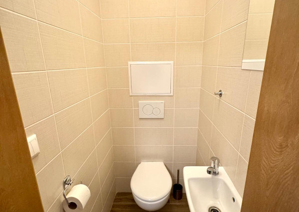 Predaj veľký 2izb.apartmán Donovaly, 89m2 + 2 parkov.miesta