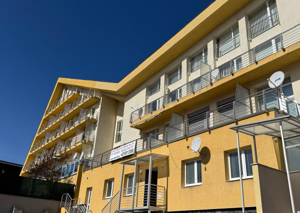 Predaj veľký 2izb.apartmán Donovaly, 89m2 + 2 parkov.miesta