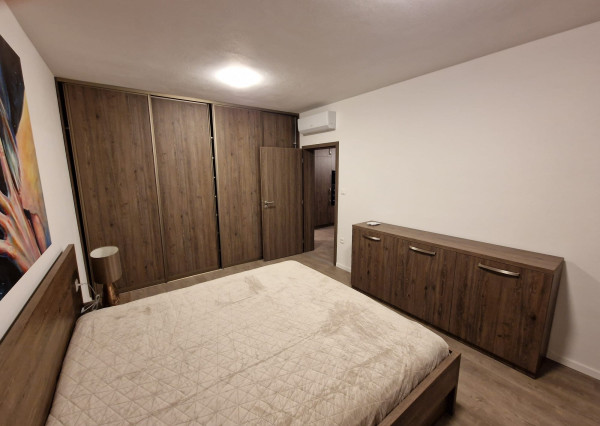 Prenájom 2 izbový byt, novostavba, 40m2 terasa, 2x garážové státie