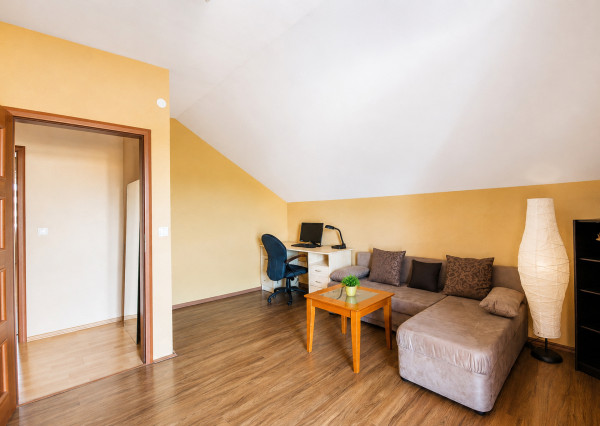Predaj 5 izbový rodinný dom, Cabaj, krásny 14 á pozemok