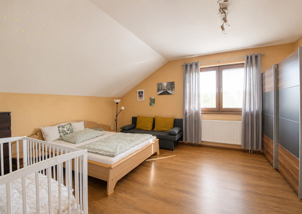 Predaj 5 izbový rodinný dom, Cabaj, krásny 14 á pozemok