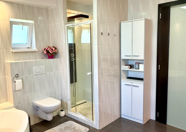 Predaj 2izbový RD Zobor za cenu bytu, 90m2, pozemok 1,6 á