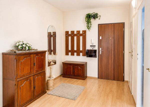 Predaj 3 izbový byt, balkón, 68m2, Klokočina