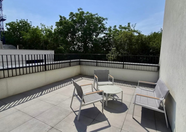 Prenájom 2 izbový byt, novostavba, 40m2 terasa, garážové státie