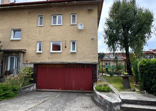Predaj 3izbový byt úplné centrum mesta, garáž, záhradka