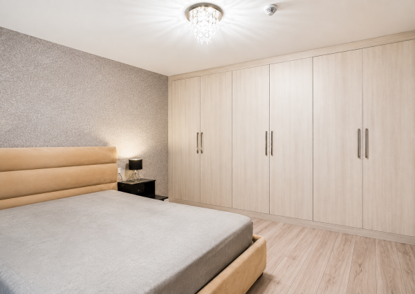 Predaj nadštandardný 2 izbový byt, zariadený, Staré Mesto