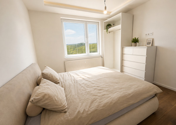Predaj prerobený 3 izbový byt, balkón, Golianova ul.