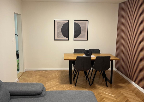 Prenájom krásny 2 izbový byt, balkón, 2x klimatizácia, Chrenová