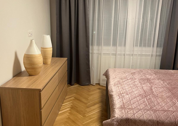 Prenájom krásny 2 izbový byt, balkón, 2x klimatizácia, Chrenová