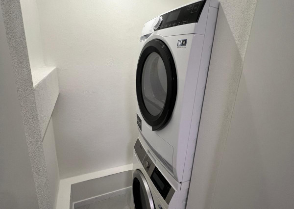 Prenájom krásny 2 izbový byt, balkón, 2x klimatizácia, Chrenová