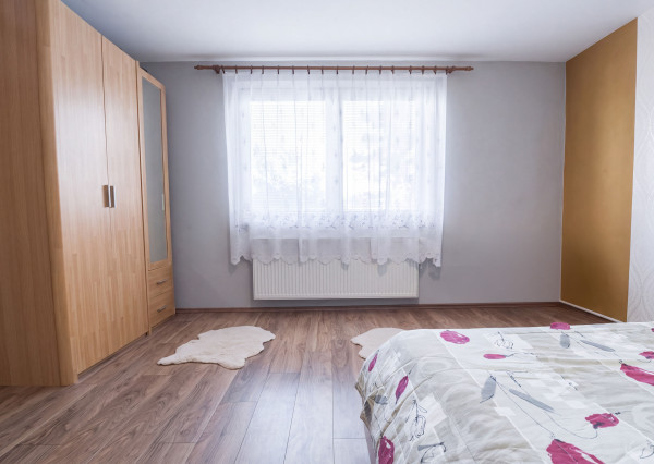 Predaj 4.izbový rodinný dom, Mojmírovce, 21á pozemok EXKLUZÍVNE!