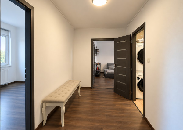 Na predaj zrekonštruovaný 3.5 izbový byt s loggiou Bratislava Zlaté Piesky