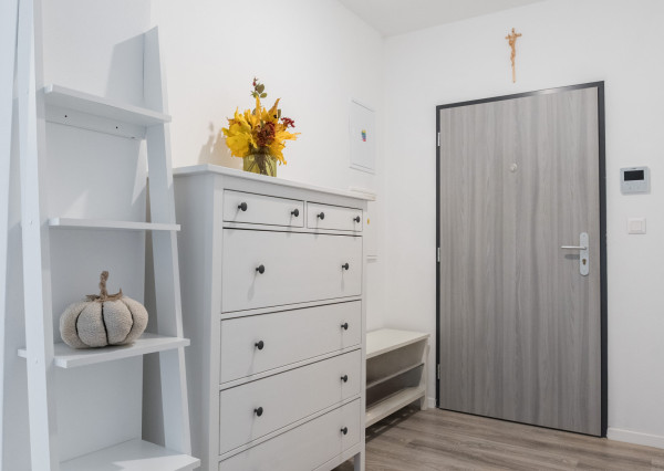 Predaj 2 izbový byt, 2x terasa, novostavba, zariadený