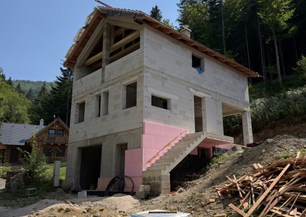 Predaj nadštandardná 4 izbová rekreačná chata, novostavba, garáž, Nízke Tatry