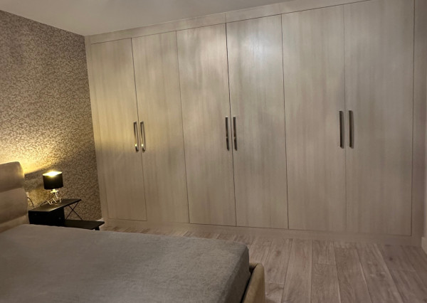 Prenájom nadštandardný 2 izbový byt, terasa, Staré mesto