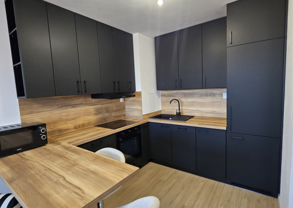 Prenájom krásny 2 izbový byt, teraska, parkovacie miesto