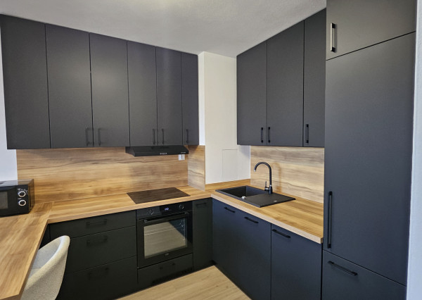 Prenájom krásny 2 izbový byt, teraska, parkovacie miesto