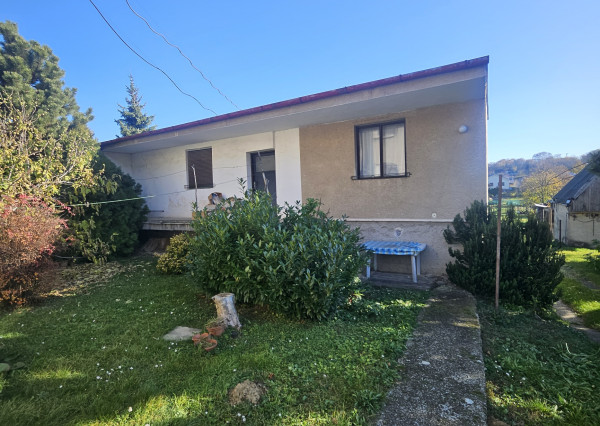 Predaj 2 podlažný RD Rumanová, 30 á krásny pozemok