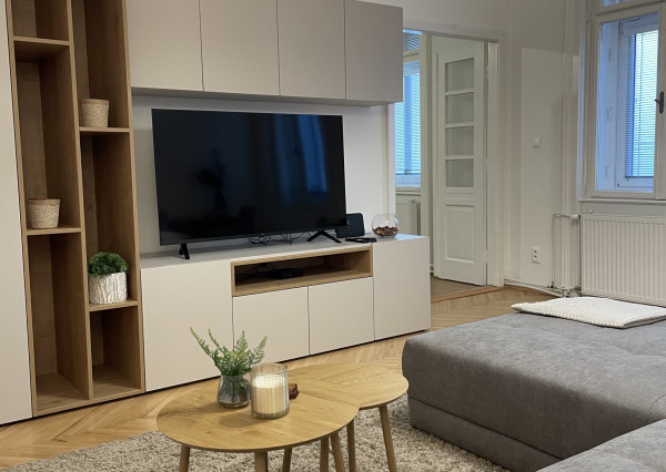 Prenájom 2.izbový byt v Historickom centre mesta NR