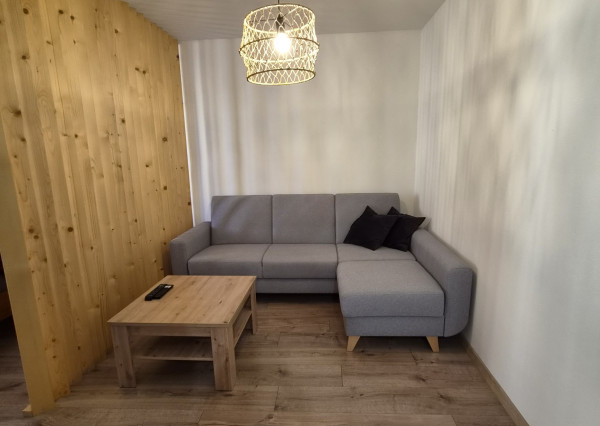 Prenájom krásny 1 izbový byt, balkón, úplne centrum mesta