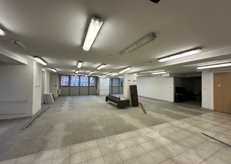 Prenájom veľkometrážny priestor, úplne centrum mesta, 287 m2