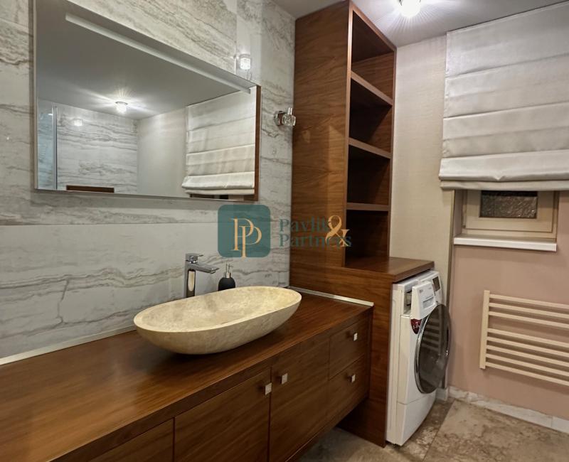 Prenájom nadštandardný 2 izbový byt, terasa, Staré mesto