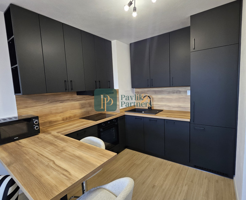 Prenájom krásny 2 izbový byt, teraska, parkovacie miesto