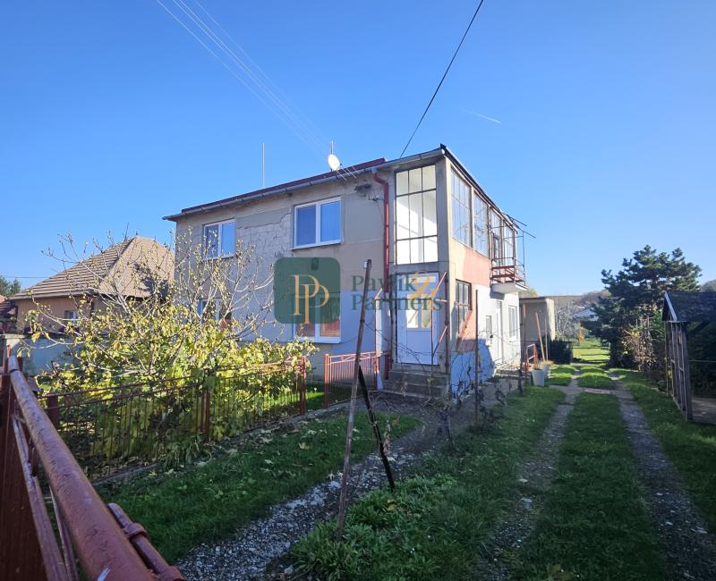 Predaj 2 podlažný RD Rumanová, 30 á krásny pozemok