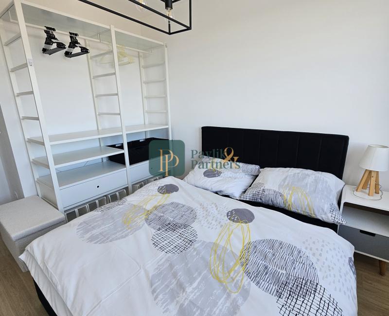 Prenájom krásny 2 izbový byt, teraska, parkovacie miesto