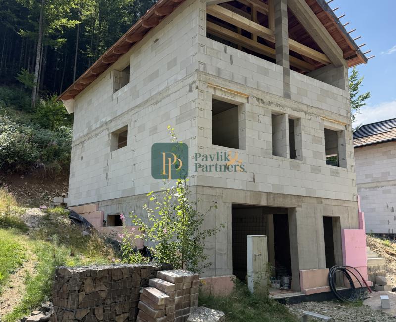 Predaj nadštandardná 4 izbová rekreačná chata, novostavba, garáž, Nízke Tatry