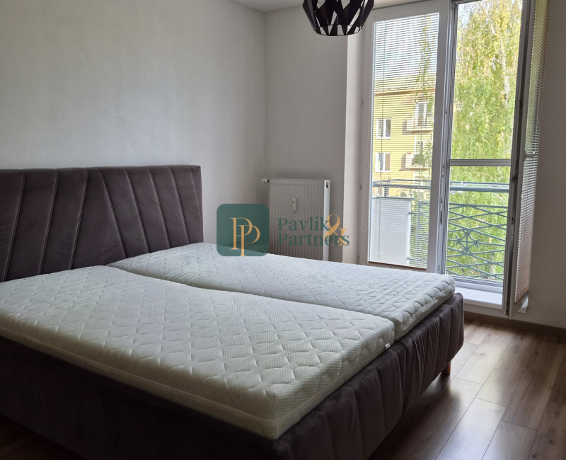 Prenájom krásny 2 izbový byt pod hradom, balkón