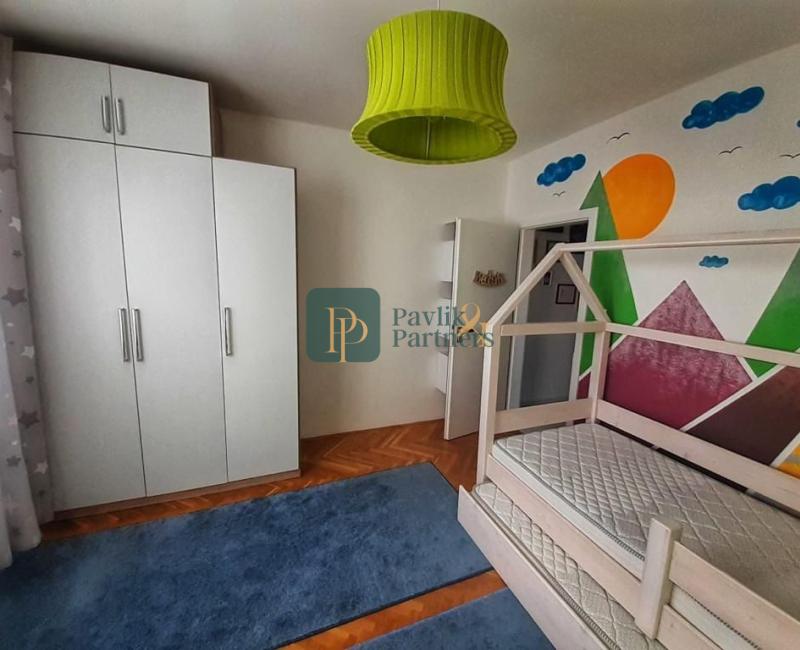 Prenájom 3 izb.byt Chrenová, balkón, zariadený