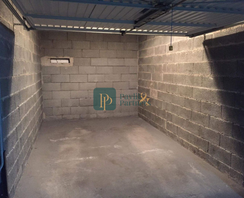 Predaj garáž, Bratislava - Ružinov, 16m2, elektrina