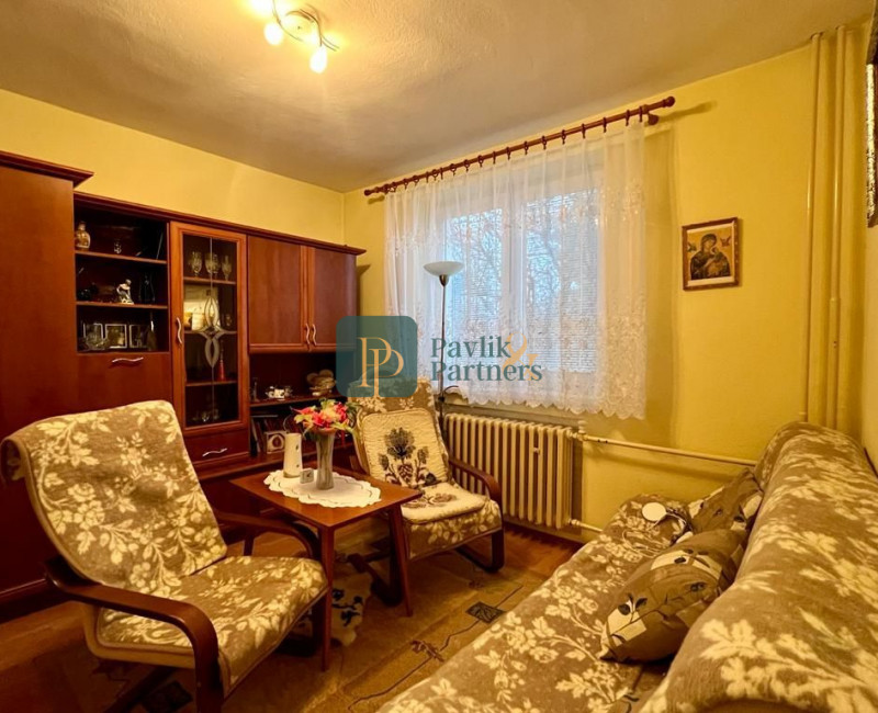 Predaj 6 izbový RD, Chrenová, 750m2 pozemok,všetky IS