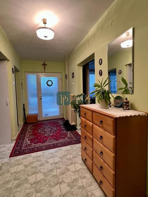 Predaj 6 izbový RD, Chrenová, 750m2 pozemok,všetky IS